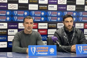 "Δυσκολευτήκαμε στο ξεκίνημα, συζητήσαμε με τους ποδοσφαιριστές και αλλάξαμε"