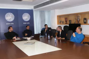 Συνάντηση με Μάντζιο