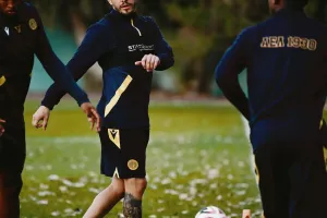 ΠΡΩΤΕΣ εικόνες με Μάριο Νικολάου, πριν την Ομόνοια