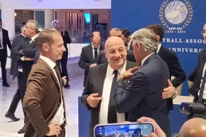 Μεσίνα (και ΚΟΠ) γελάει ο κόσμος μαζί σου...