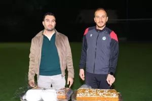 (Φώτος) Κοπή βασιλόπιττας με Χάμπο και Ντιουνκού 