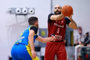 Νίκησε με 100αρα ο Κεραυνός το ΑΠΟΕΛ