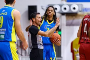 Νίκησε με 100αρα ο Κεραυνός το ΑΠΟΕΛ