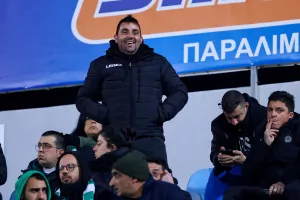Ο κόσμος στο "Τάσος Μάρκου" (φώτος)