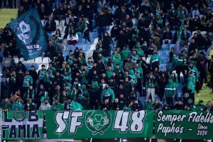 Ο κόσμος στο "Τάσος Μάρκου" (φώτος)