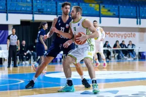 Εύκολα... η Πετρολίνα ΑΕΚ τον Απόλλωνα (φώτος)