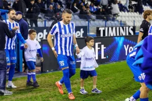Ανόρθωση-Εθνικός Άχνας: Ατανάς Ίλιεφ ο λυτρωτής! (φώτος)