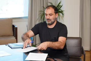 Μάντζιος/Υπογραφές (Φώτος/Βίντεο)