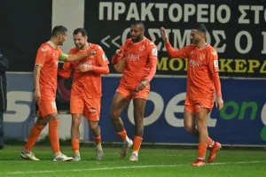 Καρμιώτισσα-Ομόνοια Αραδίππου: Ξέφυγε… στο +8! (φώτος)