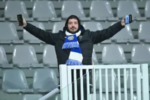 Άρης-Ομόνοια Αρ.: Το “καθάρισε” στο β’ μέρος και παραμένει σε απόσταση αναπνοής (φώτος)