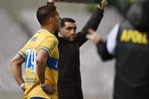 ΑΠΟΕΛ-Ομόνοια 29Μ: "Τράβηξε"... εξάσφαιρο και έκλεισε θέση στην οκτάδα (Φώτος)