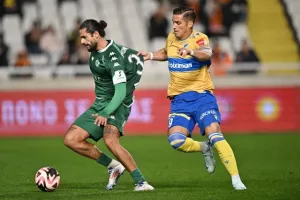 ΑΠΟΕΛ-Ομόνοια 29Μ: "Τράβηξε"... εξάσφαιρο και έκλεισε θέση στην οκτάδα (Φώτος)