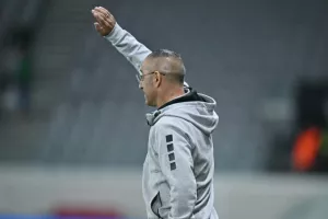 Άρης-Ομόνοια Αρ.: Το “καθάρισε” στο β’ μέρος και παραμένει σε απόσταση αναπνοής (φώτος)