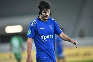 Άρης-Ομόνοια Αρ.: Το “καθάρισε” στο β’ μέρος και παραμένει σε απόσταση αναπνοής (φώτος)