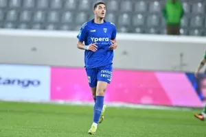 Άρης-Ομόνοια Αρ.: Το “καθάρισε” στο β’ μέρος και παραμένει σε απόσταση αναπνοής (φώτος)