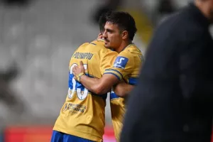 ΑΠΟΕΛ-Καρμιώτισσα: Επιστροφή στις νίκες με τριάρα (φώτος)