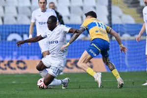 ΑΠΟΕΛ-Ομόνοια Αραδίππου: Εφτάρα δώρο… σε Χιμένεθ!