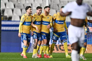 ΑΠΟΕΛ-Ομόνοια Αραδίππου: Εφτάρα δώρο… σε Χιμένεθ!