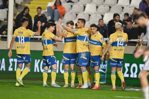 "Αυτό ίσως να περιορίζει τους ποδοσφαιριστές του ΑΠΟΕΛ..."