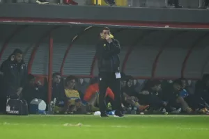 Νέα Σαλαμίνα-ΑΠΟΕΛ: Ούτε τώρα νίκη εκτός έδρας- Ψυχωμένος… ερυθρόλευκος βαθμός (φώτος)