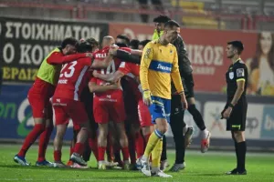 Νέα Σαλαμίνα-ΑΠΟΕΛ: Ούτε τώρα νίκη εκτός έδρας- Ψυχωμένος… ερυθρόλευκος βαθμός (φώτος)