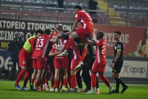 Νέα Σαλαμίνα-ΑΠΟΕΛ: Ούτε τώρα νίκη εκτός έδρας- Ψυχωμένος… ερυθρόλευκος βαθμός (φώτος)