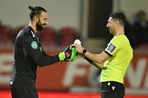 (ΒΙΝΤΕΟ/φώτος) Έκρηξη... κατά τη διάρκεια του αγώνα στο "Αμμόχωστος"