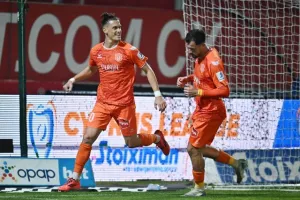Καρμιώτισσα-Ομόνοια Αραδίππου: Ξέφυγε… στο +8! (φώτος)
