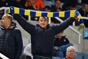 (Φώτος) Ο κόσμος του ΑΠΟΕΛ στο ΓΣΠ