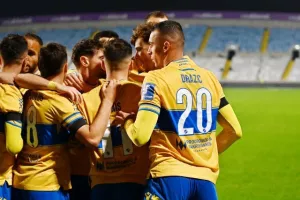 ΑΠΟΕΛ-Καρμιώτισσα: Επιστροφή στις νίκες με τριάρα (φώτος)