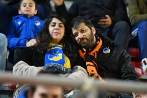 (ΦΩΤΟΡΕΠΟΡΤΑΖ) Ο κόσμος στο Νέα Σαλαμίνα-ΑΠΟΕΛ