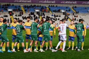 ΑΠΟΕΛ-Ομόνοια 29Μ: "Τράβηξε"... εξάσφαιρο και έκλεισε θέση στην οκτάδα (Φώτος)