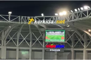 Από γιγαντοοθόνη: “NEW CYPRUS CLASSIC” 