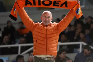 (Φώτος) Ο κόσμος του ΑΠΟΕΛ στο ΓΣΠ