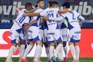 Ανόρθωση-Απόλλων: Στους "4" με τριπλό... χτύπημα! (φώτος)