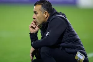 Ανόρθωση-Απόλλων: Στους "4" με τριπλό... χτύπημα! (φώτος)
