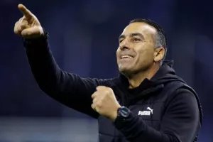 Ανόρθωση-Απόλλων: Στους "4" με τριπλό... χτύπημα! (φώτος)