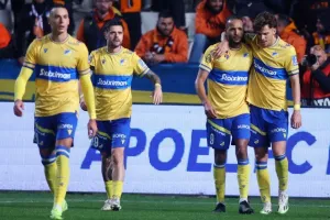 ΑΠΟΕΛ-Καρμιώτισσα: Επιστροφή στις νίκες με τριάρα (φώτος)