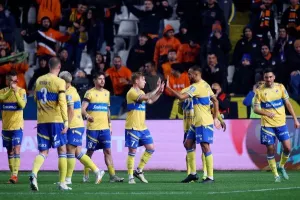 ΑΠΟΕΛ-Καρμιώτισσα: Επιστροφή στις νίκες με τριάρα (φώτος)