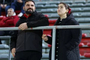 (ΦΩΤΟΡΕΠΟΡΤΑΖ) Ο κόσμος στο Νέα Σαλαμίνα-ΑΠΟΕΛ