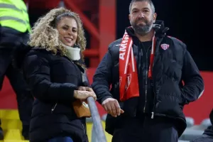 (ΦΩΤΟΡΕΠΟΡΤΑΖ) Ο κόσμος στο Νέα Σαλαμίνα-ΑΠΟΕΛ
