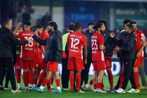 Νέα Σαλαμίνα-ΑΠΟΕΛ: Ούτε τώρα νίκη εκτός έδρας- Ψυχωμένος… ερυθρόλευκος βαθμός (φώτος)