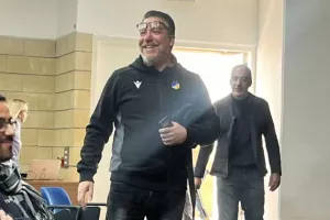ΑΠΟΕΛ/Πετεβίνος