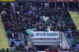 Ο κόσμος στο "Τάσος Μάρκου" (φώτος)