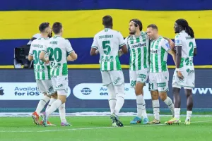 ΑΕΛ-Ομόνοια: Επιστροφή στις νίκες... με τεσσάρα! (Φώτος)