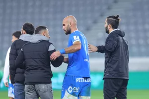 Έφαγε το... γήπεδο!