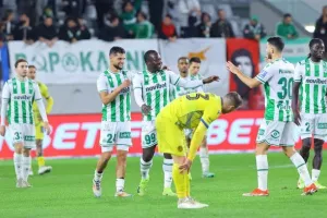 ΑΕΛ-Ομόνοια: Επιστροφή στις νίκες... με τεσσάρα! (Φώτος)