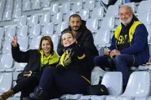 (Φώτος) Ο κόσμος στο "Αλφαμέγα"