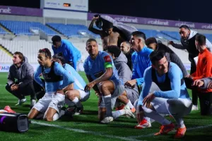 ΑΠΟΕΛ-Πάφος: Γαλάζια...πρόκριση στα πέναλτι! (φώτος)