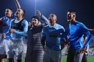 ΑΠΟΕΛ-Πάφος: Γαλάζια...πρόκριση στα πέναλτι! (φώτος)